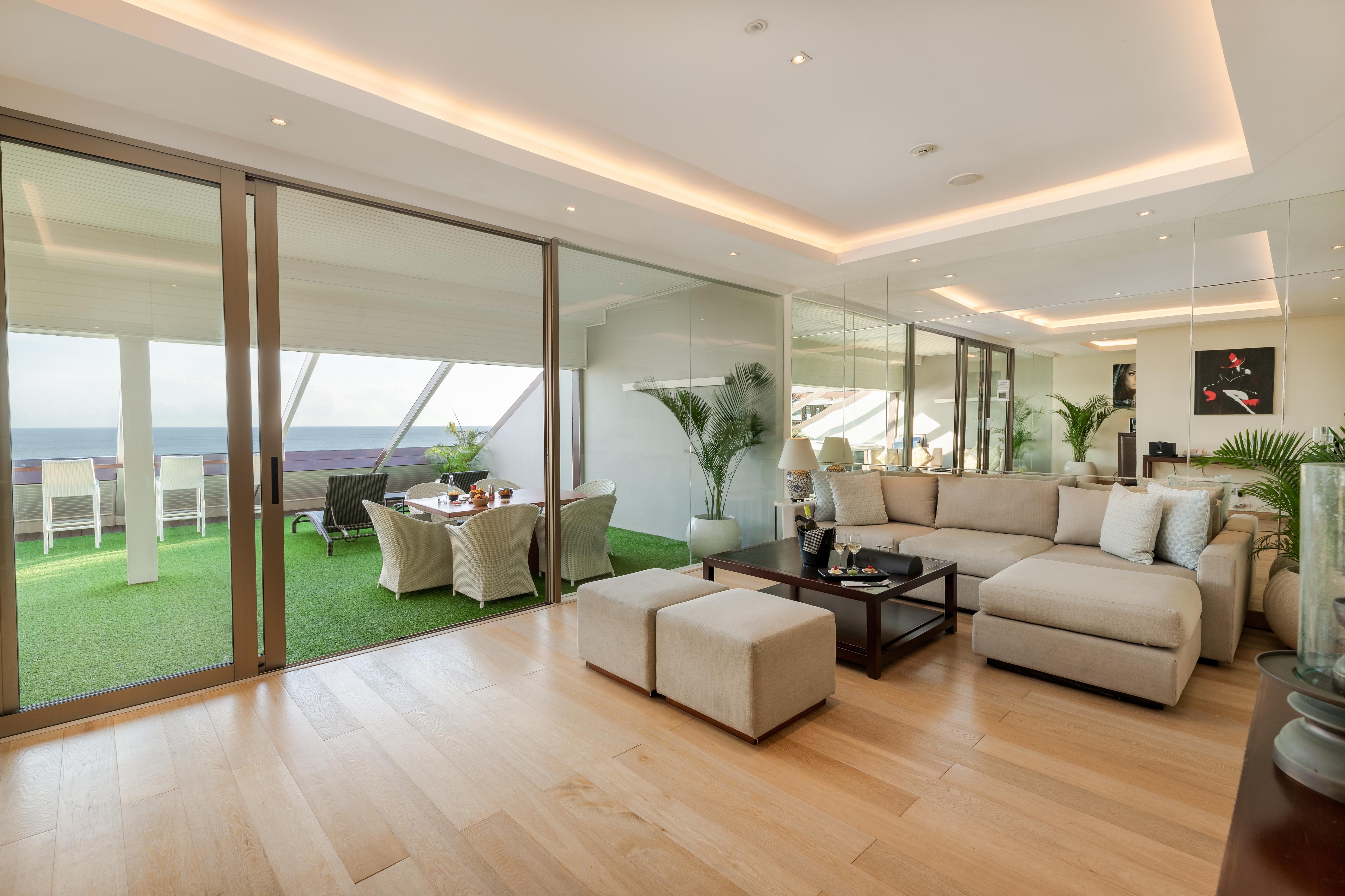 Double - Six, Luxury Hotel - Seminyak Εξωτερικό φωτογραφία Interior of a penthouse apartment