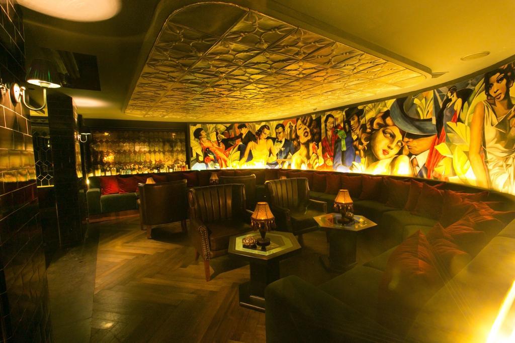 Double - Six, Luxury Hotel - Seminyak Εξωτερικό φωτογραφία Interior of the nightclub