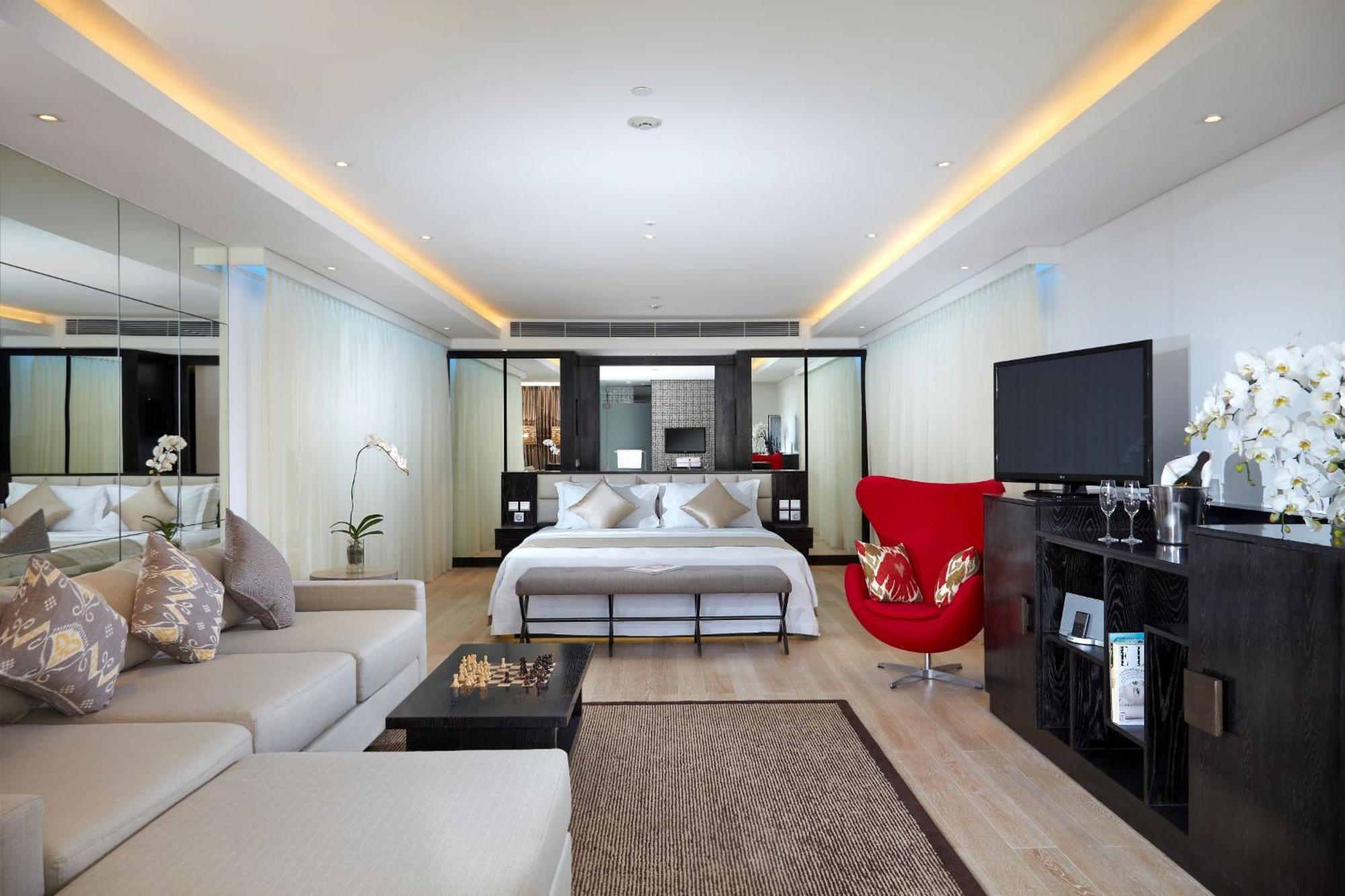 Double - Six, Luxury Hotel - Seminyak Εξωτερικό φωτογραφία A suite at the hotel