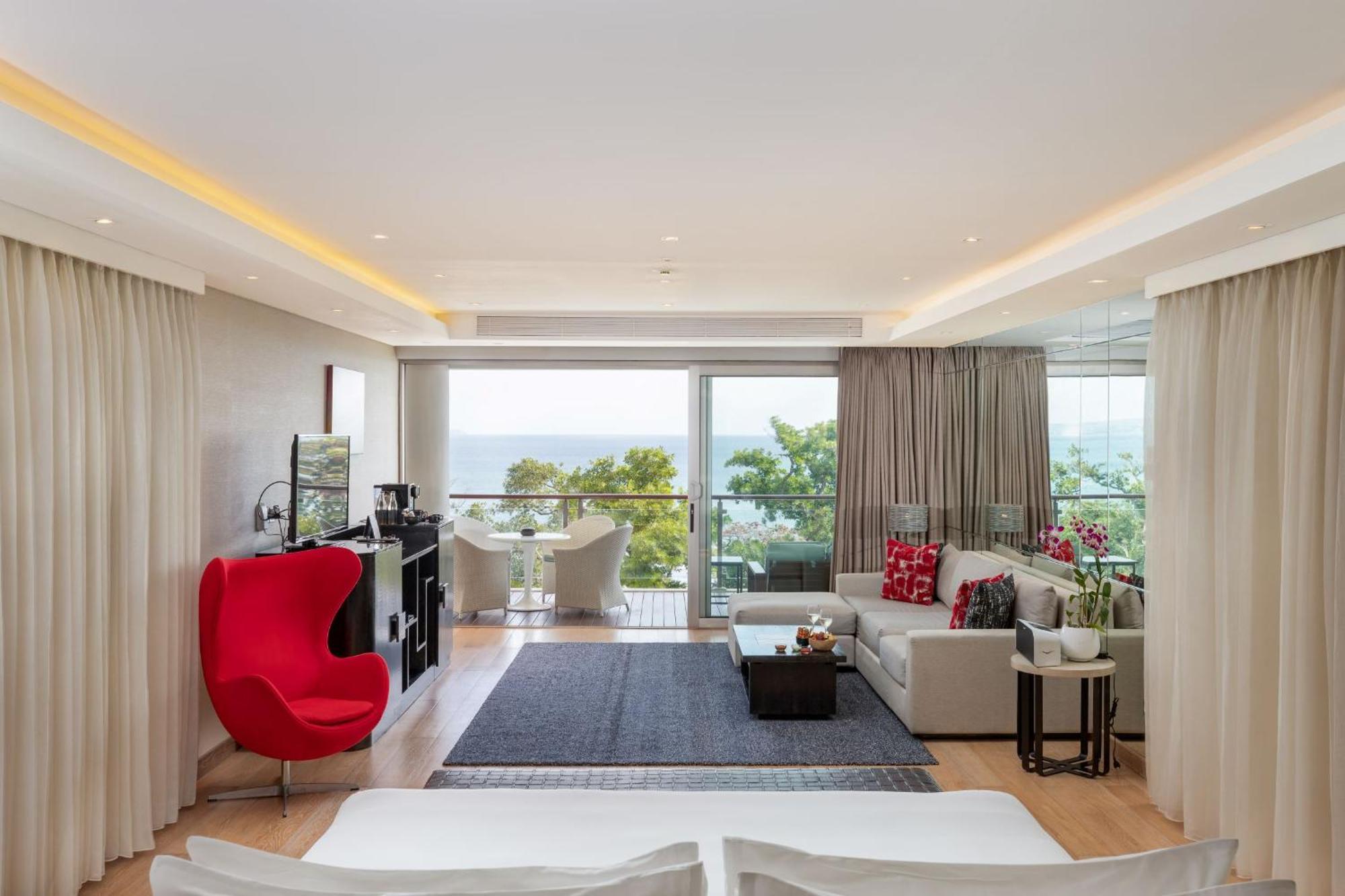 Double - Six, Luxury Hotel - Seminyak Εξωτερικό φωτογραφία A living room at The View