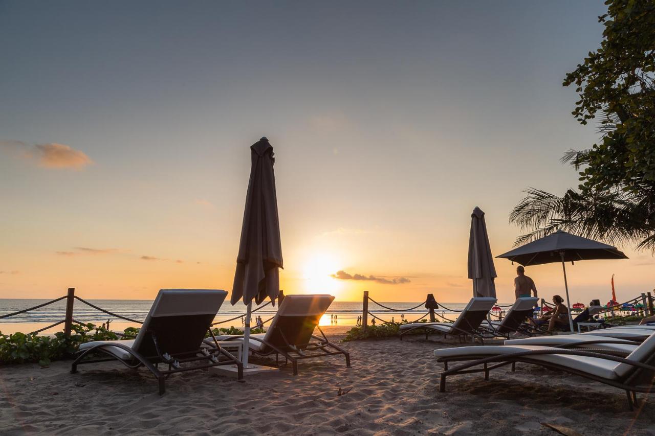 Double - Six, Luxury Hotel - Seminyak Εξωτερικό φωτογραφία Sunset at the beach