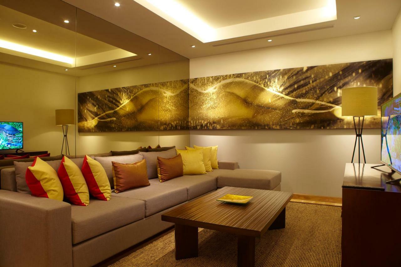 Double - Six, Luxury Hotel - Seminyak Εξωτερικό φωτογραφία A living room